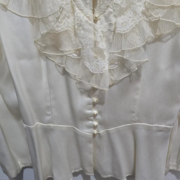 Gunne Sax Ivory Lace Ruffle Blouse Size 11 - Picture 3 of 6